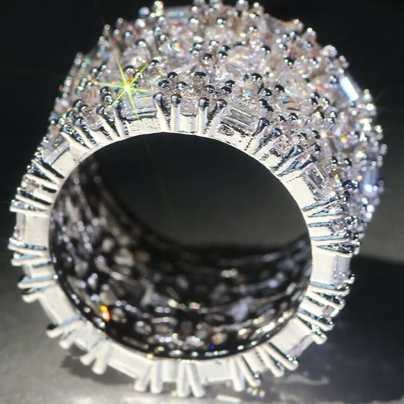 18K white gold diamond ring ๐ - Picture 4 of 5